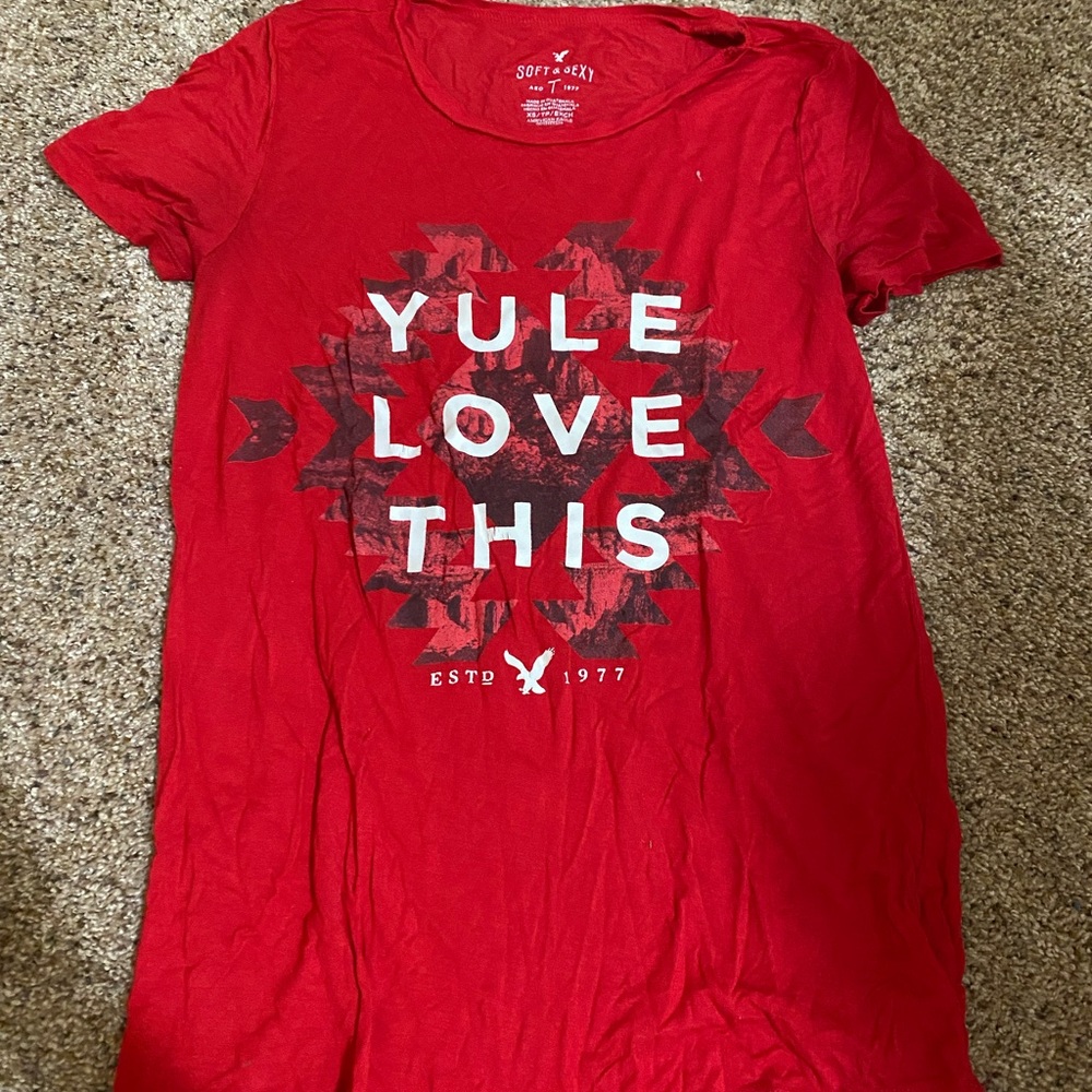 graphic tee